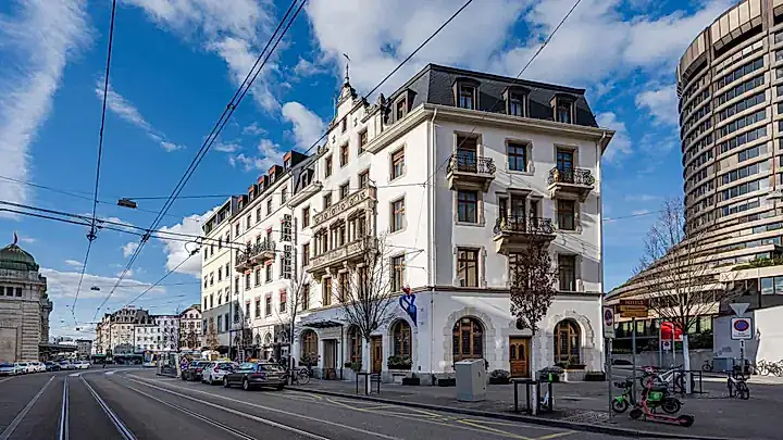 Historische Fassade des Gaia Bio Hotels in Basel © Gaia Hotel Basel