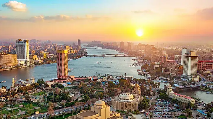Sonnenuntergang über Kairo
© Givaga - stock.adobe.com, GLOBALIS