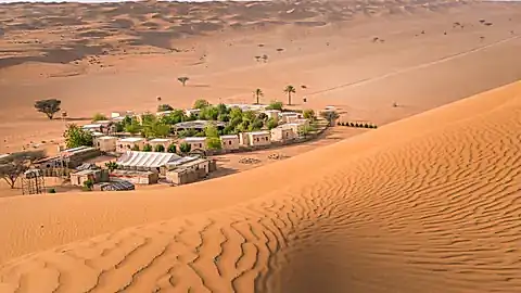 Kleines Wüstendorf in Wahiba Sands, Oman © Petr - stock.adobe.com