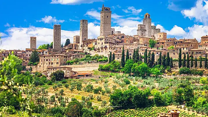 Alte Straße in San Gimignano © Ekaterina Belova - stock.adobe.com
