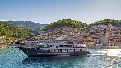 My Solaris Aussenansicht © Riva Tours